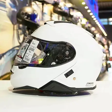 Шлем модуляр Shoei Neotec II Plain, белый купить по низкой цене в